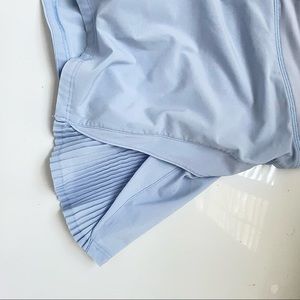 Play Off the Pleats Mid-Rise Skirt 13” Serene blue size 6